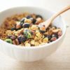 豆を味わうグラノーラ＜抹茶＞の皿盛りイメージ